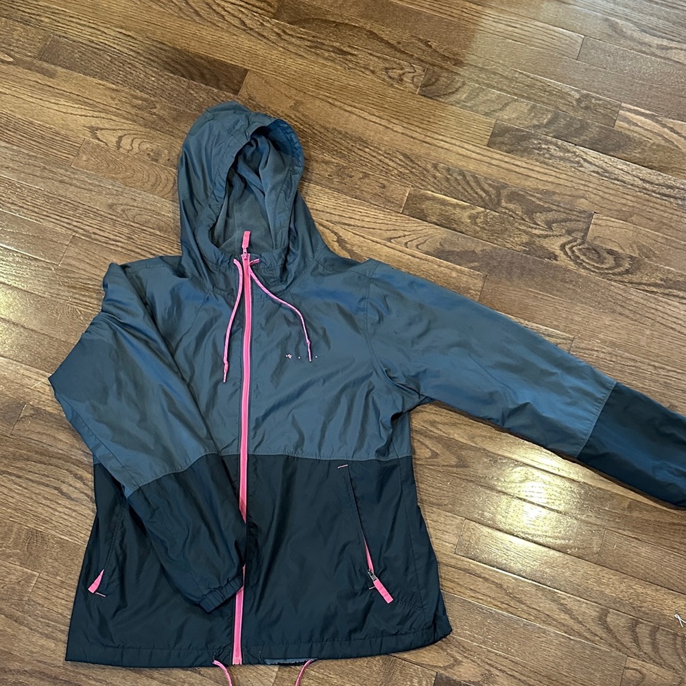 Columbia Women's Black and Pink Ski Jacket